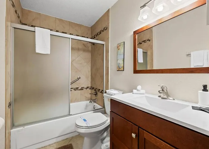 Charming On Indian Shore Apartment